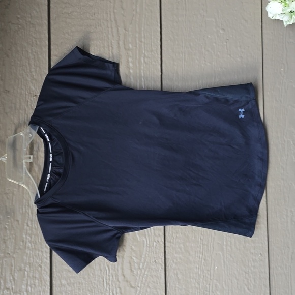 Under Armour Women's Medium UA CoolSwitch Run Short Sleeve Black 1363262 - Picture 6 of 12